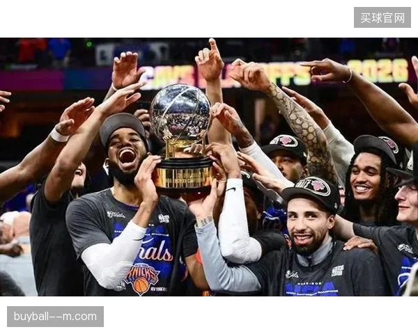 尼克斯以季后赛11连胜的统治级表现横扫东部，其历史级进攻效率令对手窒息